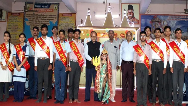 अजय प्रधानमंत्री और अनुष्का बनीं उप प्रधानमंत्री, मुजफ्फरनगर के स्कूल में छात्र संसद का आयोजन