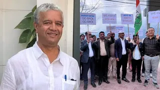 दुष्यंत गौतम के खिलाफ गंगटोक में प्रदर्शन