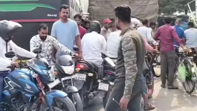 सासाराम में प्रसव के बाद जच्चा-बच्चा की मौत, परिजनों का हंगामा; सड़क जाम