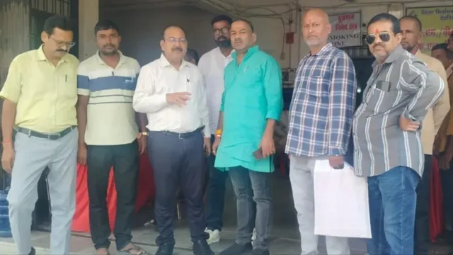हाई कोर्ट के फैसले के बाद सुप्रीम कोर्ट जाने की तैयारी में प्रधान संगठन, क्या यूपी में टलेगा पंचायत चुनाव?
