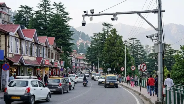 उत्तराखंड में माल रोड पर तेज रफ्तार वाहन संचालन पर होगी कार्रवाई, जगह-जगह लगेंगे एनपीआर कैमरे

