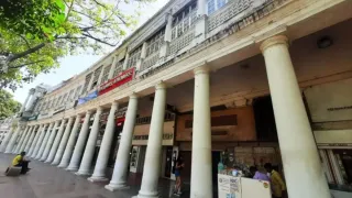 हर दिन गुलजार रहने वाले कनॉट प्लेस में प्रदर्शनों के चलते सन्नाटा सा पसर गया है। फाइल फोटो