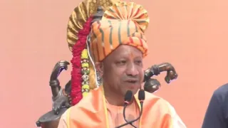 डॉ. राम मनोहर लोहिया राष्ट्रीय विधि विश्वविद्यालय के पांचवें दीक्षांत समारोह में मुख्यमंत्री योगी आदित्यनाथ