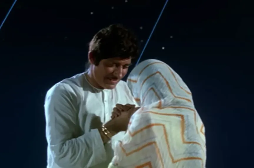 Chalo Dildar chalo