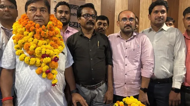 कानूनी जीत के बाद चंद्रशेखर रस्तोगी ने संभाली अध्यक्ष की कुर्सी, अब वित्तीय अधिकारों का इंतजार
