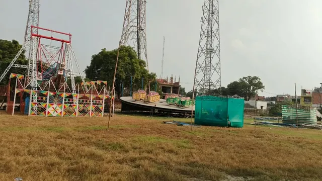 रायबरेली रामलीला मैदान में नहीं लगेगा एतिहासिक दशहरा मेला, हटाई गई दुकानें

