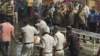 कोलकाता के चोरबगान दुर्गापूजा पंडाल में भगदड़