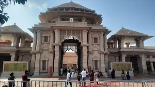 सीईओ जितेंद्र मिश्र ने सख्त किया पहरा।