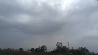 श्रद्धालुओं और पूजा आयोजकों को थोड़ा सतर्क रहने की भी जरूरत है।