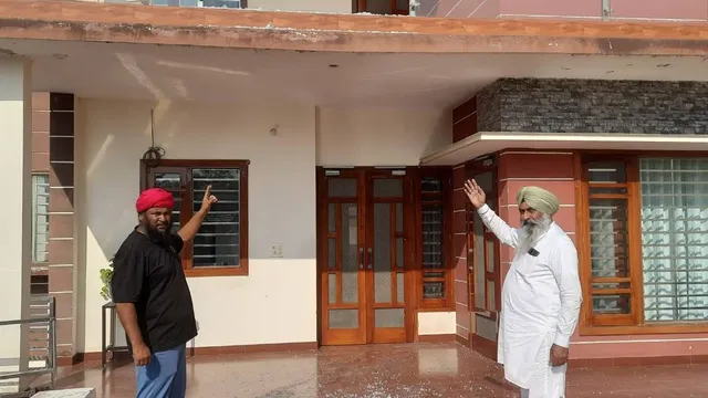 तरनतारन में पूर्व सरपंच के घर पर बदमाशों ने चलाई गोलियां, 5 करोड़ की मांगी रंगदारी, CCTV फुटेज खंगालने में जुटी पुलिस
