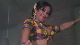 हेलेन के गाने 'मुंगड़ा' का मतलब