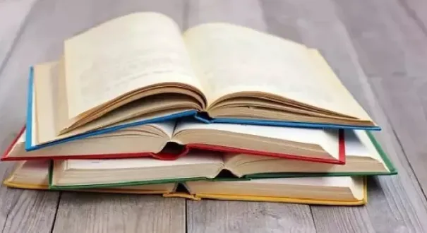 जम्मू-कश्मीर में नवंबर से मिलेंगी मुफ्त किताबे, बोर्ड ने शुरू की तैयारी; चार कक्षाओं का सिलेबस भी बदलेगा