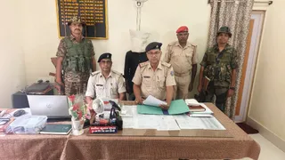 पलामू पुलिस ने पुणे से लड़की को सकुशल बचाया। जागरण