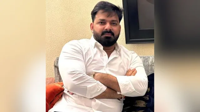 बलिया कोर्ट में हाजिर नहीं होने पर पवन सिंह पर तीन हजार का हर्जाना, अगली तारीख पर उपस्थित होने का आदेश
