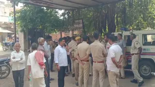 अलवर में मां ने दो बच्चों की कैंची से हत्या की