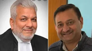 आयोग के अध्यक्ष सेवानिवृत न्यायाधीश धर्मचंद चौधरी और सदस्य अधिवक्ता विशाल पंवर।