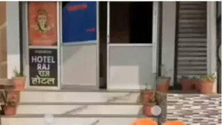 संडीला तहसील के पीछे राज होटल में नाबालिग को दूसरे के आधार कार्ड के सहारे कमरा उपलब्ध कराने में मुकदमा