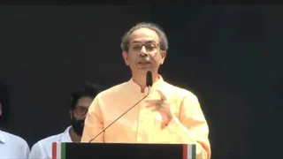 उद्धव ठाकरे बोले- लोगों से मतदान करने और विरोध प्रदर्शन करने का अधिकार छीन रही है