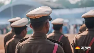 इसमें प्रतीकात्मक तस्वीर लगाई गई है।