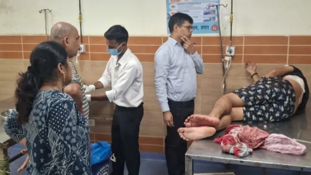 सारण में पूर्णिया SP ऑफ‍िस के क्‍लर्क और बेटे पर चाकू से हमला, रंगदारी और आपसी विवाद का मामला 
