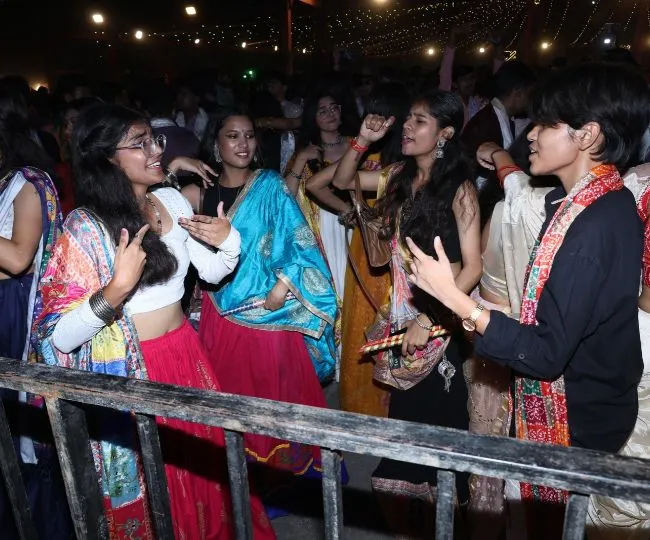 Grand Dandiya Night Celebrated at CSJMU Kanpur (2)
