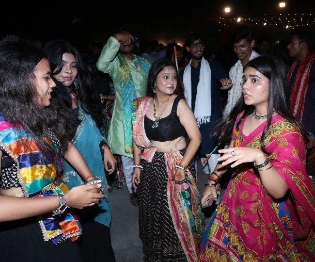 Grand Dandiya Night Celebrated at CSJMU Kanpur (4)