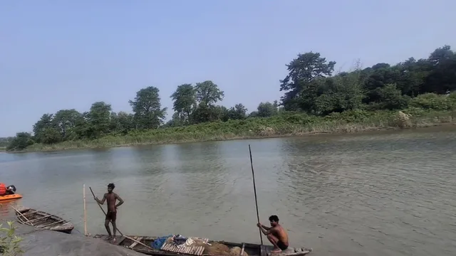 सावधान! UP के ताल में तैर रही है मौत, इलाके में फैली दहशत; जानवरों के बाद इंसान भी बन रहे निवाला
