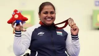 मोना अग्रवाल ने जीता गोल्ड मेडल