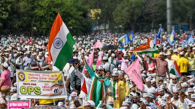 पुरानी पेंशन बहाली के लिए गुरुग्राम में कर्मचारियों का संकल्प मार्च
