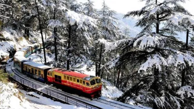 कालका-शिमला रेलमार्ग पर दिसंबर में भी पांच ट्रेनें रद, धर्मपुर से शिमला तक चलेगी एक ट्रेन
