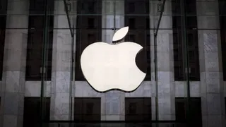 Apple India का राजस्व पहली बार 1 लाख करोड़ पार।