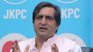 स्मार्ट मीटर के खर्च और मुफ्त बिजली पर सज्जाद लोन का सरकार पर हमला। (फाइल फोटो)