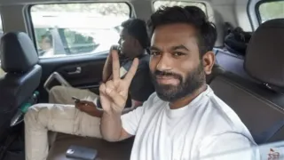 अभिजीत दीपके।
