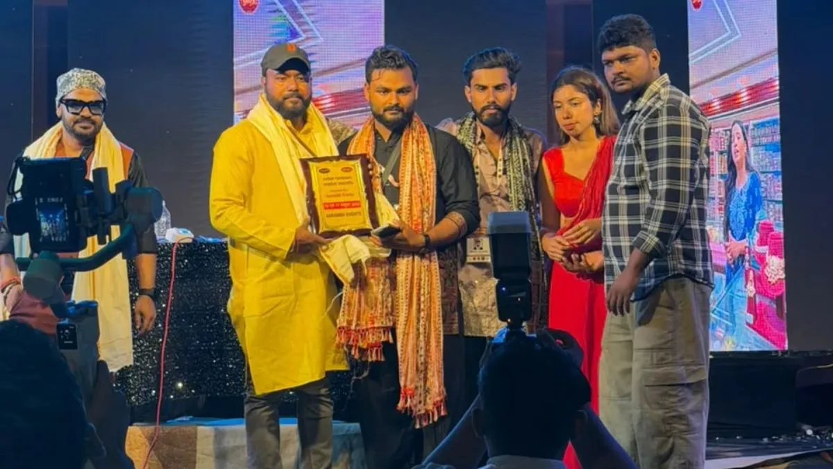 Bhagalpur Navrang Navratri Manish Mayur DJ Kayda Dazzle Anchor Anshika Gupta (11)