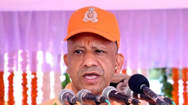 योगी आदित्यनाथ का बड़ा एलान: यूपी पुलिस को मिलेंगे बढ़े हुए भत्ते; PPS अधिकारियों को 15000 वर्दी भत्ता
