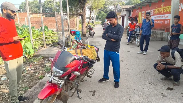 सरायकेला में कथित गौमांस बिक्री पर बवाल, बाइक की नंबर प्लेट पर भी उठे सवाल; पुलिस हिरासत में आरोपी 
