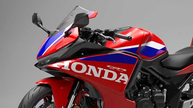 New Honda CBR500R Four headlights