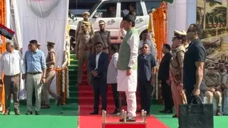 पुलिस स्मृति दिवस परेड के दौरान मुख्यमंत्री पुष्कर सिंह धामी। जागरण