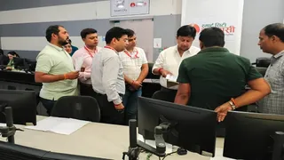 वाराणसी एयर शो: आपात स्थिति से निपटने को 300 बेड आरक्षित, स्वास्थ्य विभाग अलर्ट।