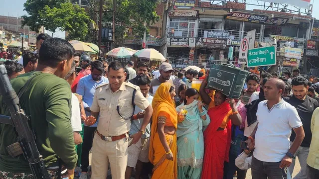 हजारीबाग में सड़क पार छूटे बेटे को वापस लाने जा रही थी मां, तभी बेकाबू ट्रेलर ने कुचला; दोनों की मौत