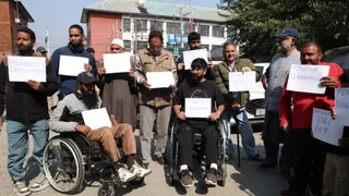 श्रीनगर में J&K हैंडीकैप्ड एसोसिएशन का प्रदर्शन। फोटो- साहिल मीर/जागरण