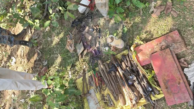 जमुई के पाठकचक जंगल में चल रही अवैध हथियार फैक्ट्री का पर्दाफाश, नेटवर्क खंगालने में जुटी पुलिस
