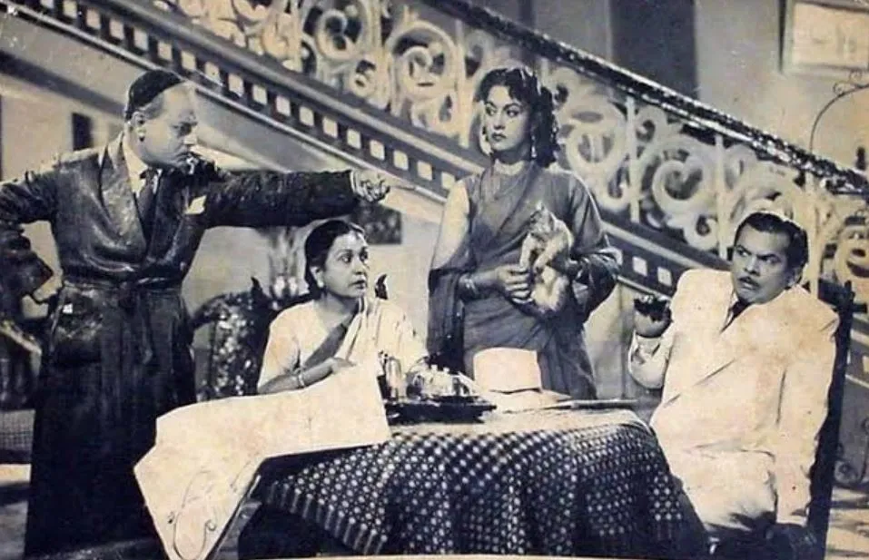 kaagaz ke phool movie