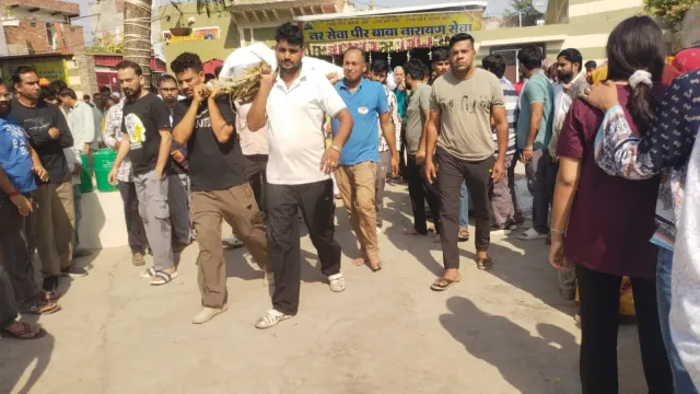 25 पन्नों का सुसाइड नोट और बुलबुल पर हत्या का आरोप, नारनौल में गमगीन माहौल में किन्नर प्रधान का अंतिम संस्कार