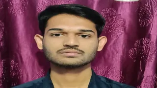 सीए इंटरमीडिएट रांची टॉपर रुद्र राज डौन ने आर्थिक बाधाएं पार कर हासिल किया मुकाम।