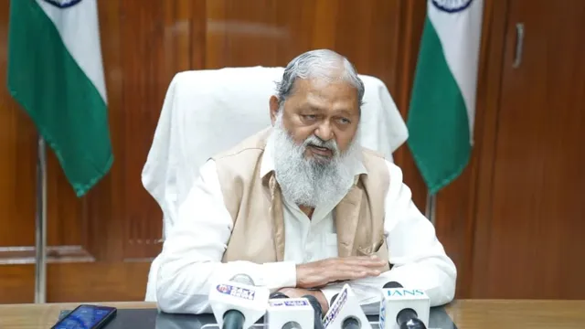 'हड़ताल बेवजह, स्टे लेने कोर्ट जाएंगे...', अनिल विज की कर्मचारियों से अपील; राहुल गांधी पर भी कसा तंज

