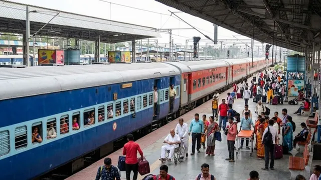 धनबाद की 'एंबुलेंस ट्रेन' अलेप्पी एक्सप्रेस अब तिरुअनंतपुरम तक चलेगी, रेलमंत्री अश्विनी वैष्णव ने दी मंजूरी
