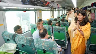 पूर्व रेलवे ने प्रमुख स्टेशनों पर 'रेल जन संवाद' कार्यक्रम आयोजित किया