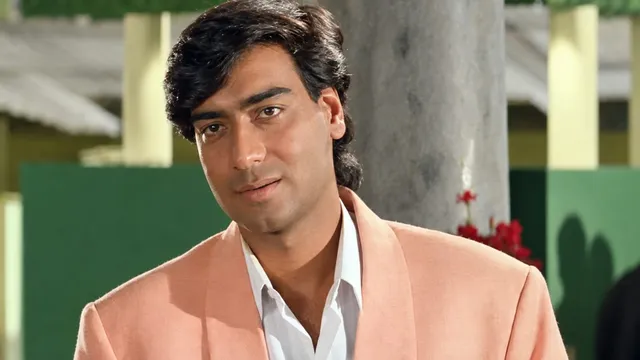 32 साल पहले Kumar Sanu ने सुनाया था अजय देवगन का 'हाल-ए-दिल', प्रेमिका की तारीफ में बना था गीत
