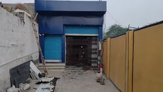 मथुरा में तरौली स्थित एसबीआई की शाखा।